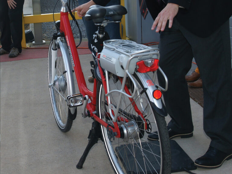 Elektrische fiets met inductielading — 10 jaar Leuven