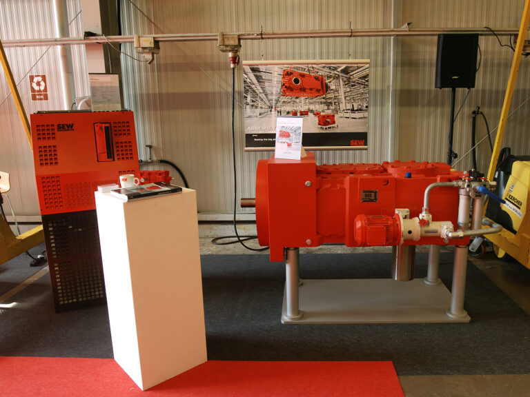 Stand op de opendeurdag van SEW-EURODRIVE in Marche-en-Famenne